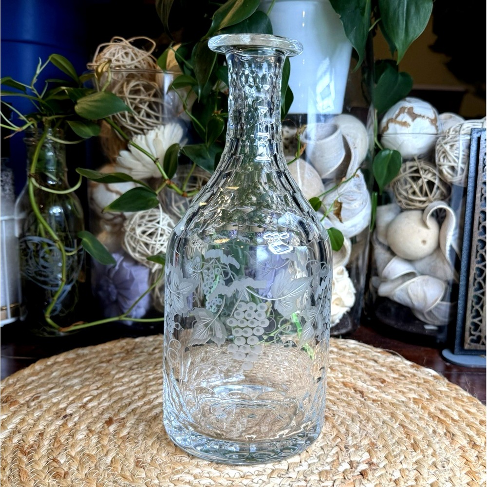 William Yeoward Crystal Decanter Cordelia Pattern ~ Grape vine etching
